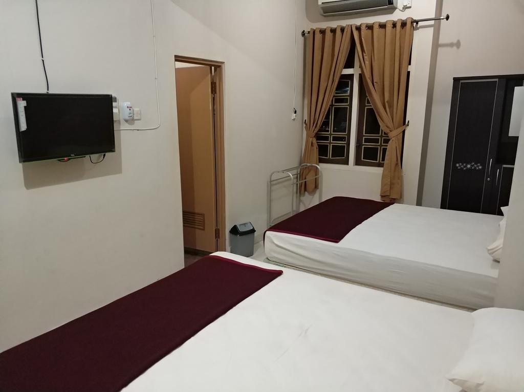 Diaga Grha Hotel יוגיאקרטה מראה חיצוני תמונה