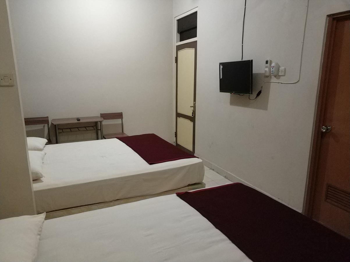 Diaga Grha Hotel יוגיאקרטה מראה חיצוני תמונה