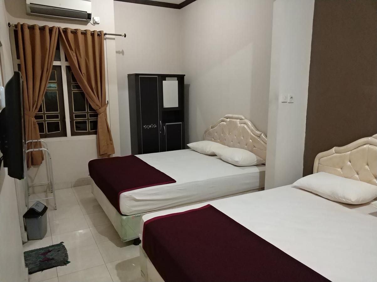 Diaga Grha Hotel יוגיאקרטה מראה חיצוני תמונה
