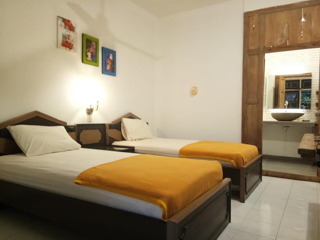 Diaga Grha Hotel יוגיאקרטה מראה חיצוני תמונה